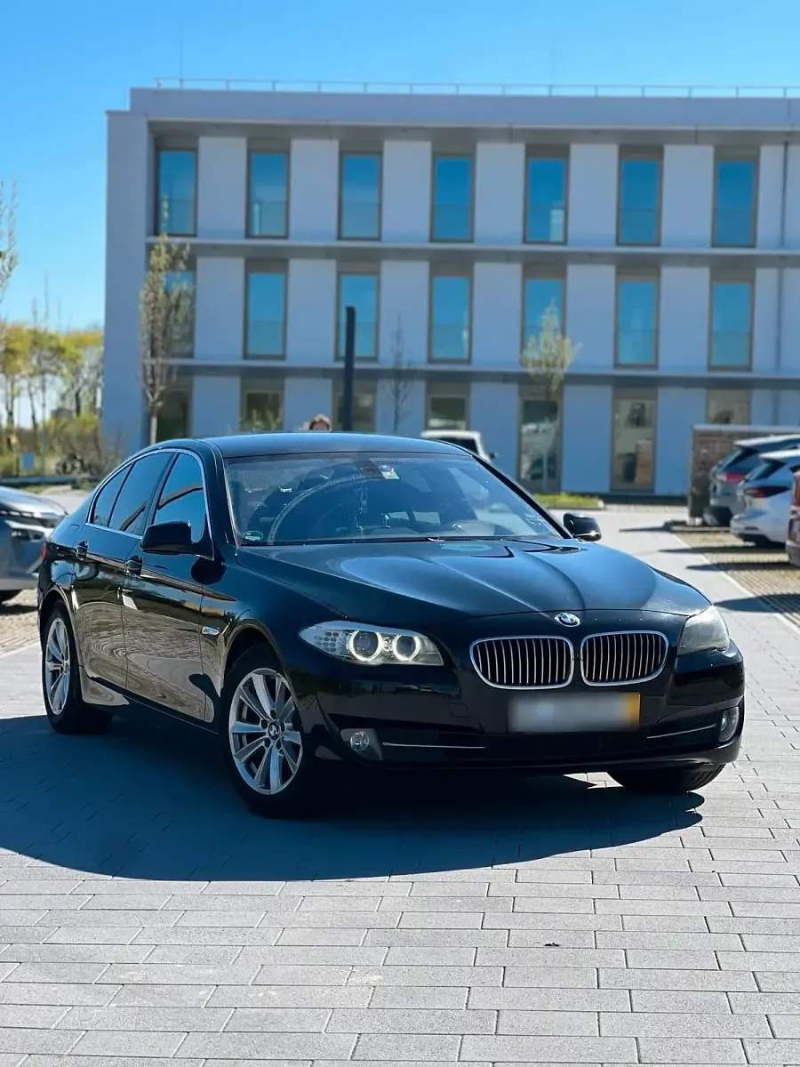 Usata BMW 530 245 CV (180 kW) 2011 Nero Berlina