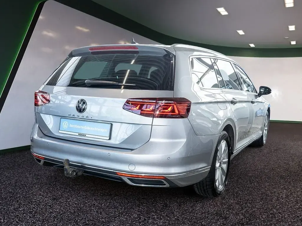 Usata VW Passat Elegance 150 CV (110 kW) 2021 Argento Station wagon