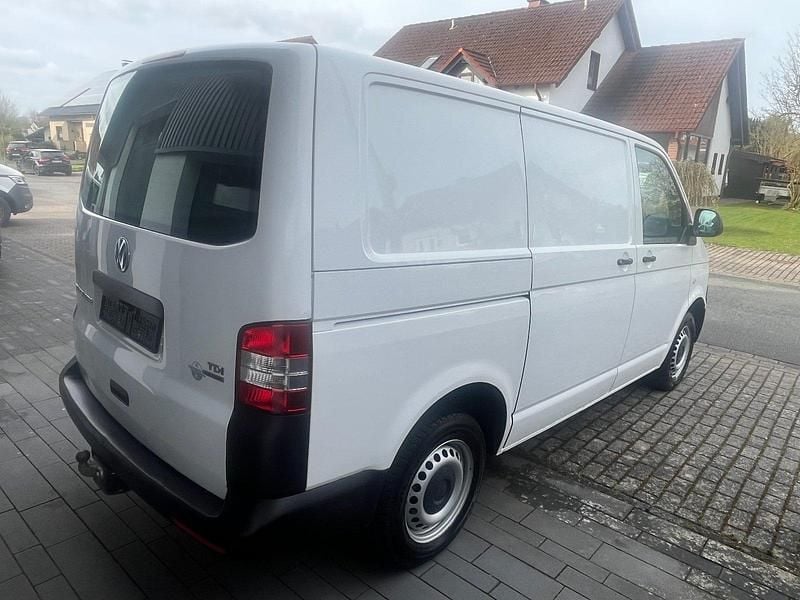 Gebraucht VW T5 140 PS (102 kW) 2013 Weiß Van