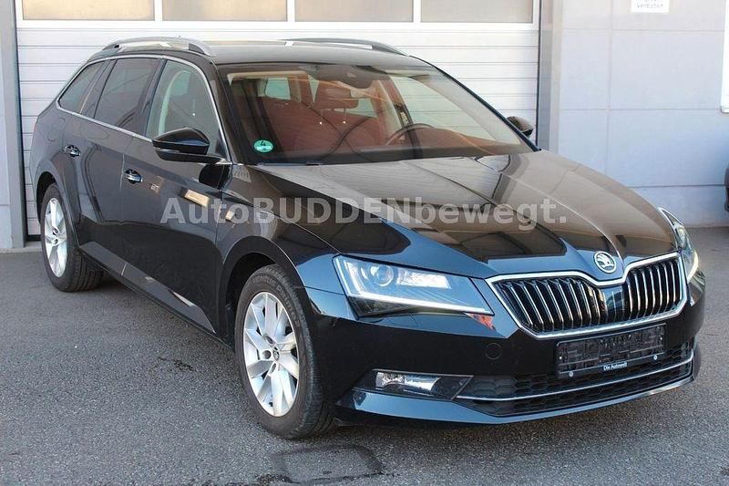 Gebraucht Skoda Superb Style 150 PS (110 kW) 2018 Schwarz Kombi