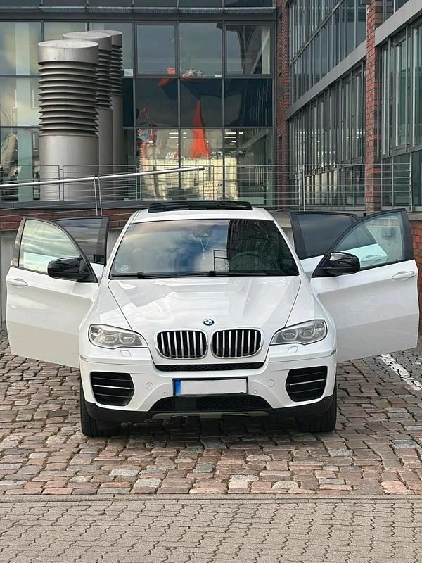 Weiß Gebraucht 2013 BMW X6 M50 SUV | 17.300 € (Superpreis) - Bild 1/4