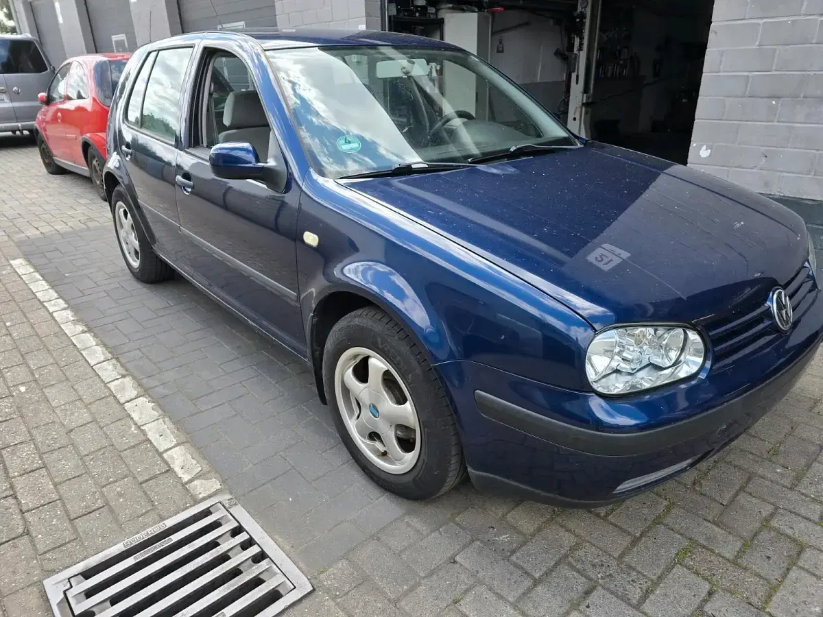 Gebraucht VW Golf III 101 PS (74 kW) 1999 Blau Limousine