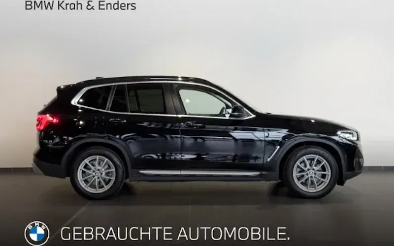 Gebraucht BMW X3 Sport Line 208 PS (152 kW) 2022 Schwarz ii SUV