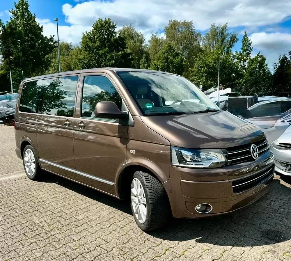 Gebraucht VW Multivan 180 PS (132 kW) 2012 Braun Van / Kleinbus