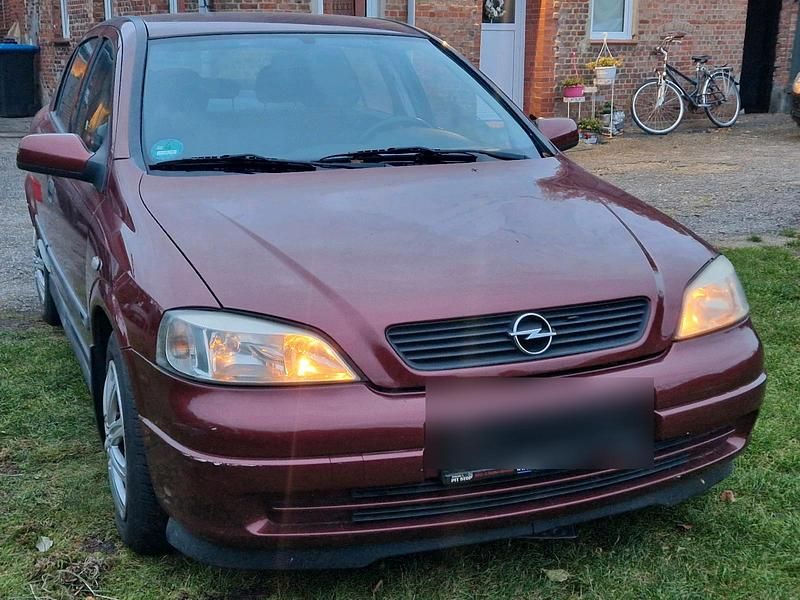 Rot Gebraucht 2000 Opel Astra Limousine | 950 € (Superpreis) - Bild 1/4