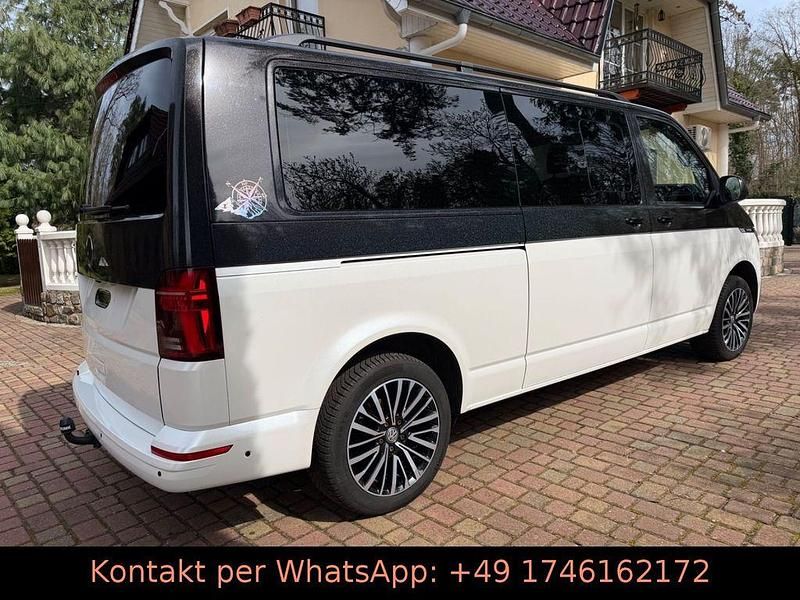 Second-hand VW Multivan 199 CP (146 kW) 2021 Negru Monovolum