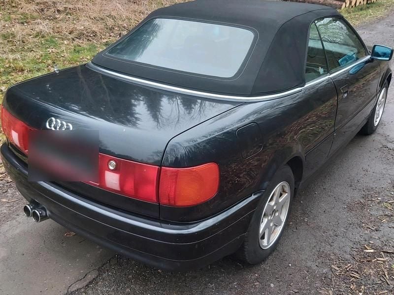 Second-hand Audi 80 174 CP (127 kW) 1995 Albastru Cabrio