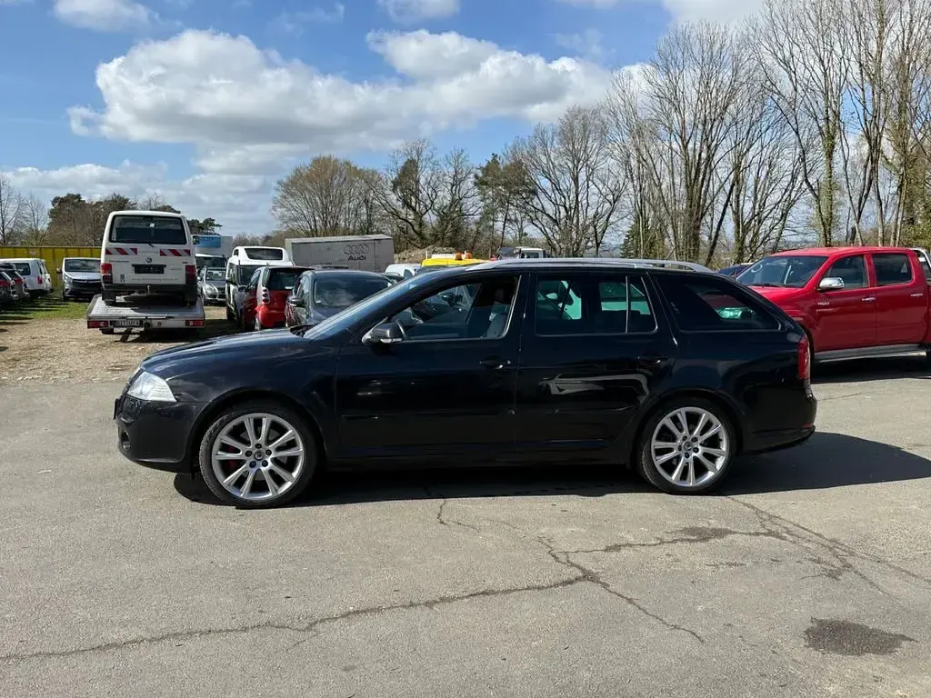 Używany Skoda Octavia RS 170 KM (125 kW) 2008 Czarny Kombi