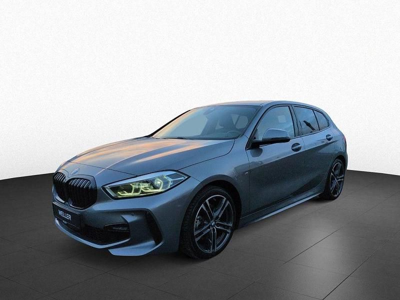 Gebraucht BMW 118 Performance 150 PS (110 kW) 2023 Skyscraper grau (grau) Kleinwagen