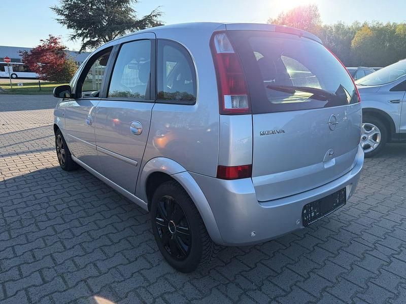 Gebraucht Opel Meriva Cosmo 101 PS (74 kW) 2003 Silber Van / Kleinbus