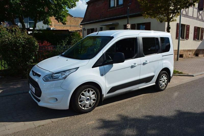 Frozen white Gebraucht 2015 Ford Tourneo Connect Trend Van / Kleinbus | 6.499 € (Etwas zu teuer) - Bild 1/4