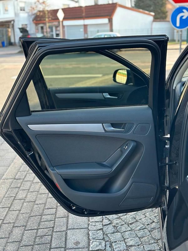 Gebraucht Audi A4 S-Line 142 PS (104 kW) 2013 Schwarz Limousine
