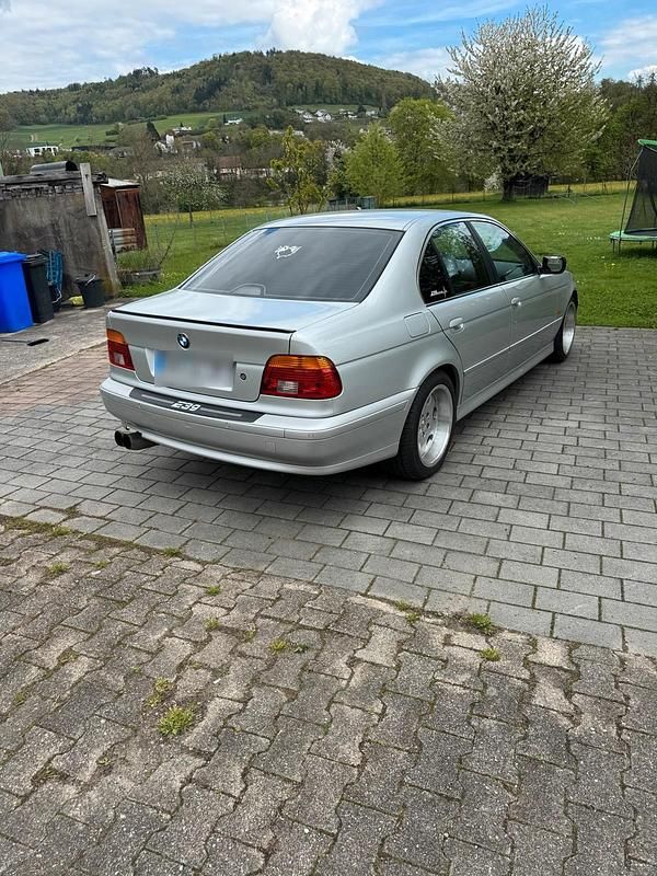 Second-hand BMW 520 170 CP (125 kW) 2002 Argintiu Berlinǎ