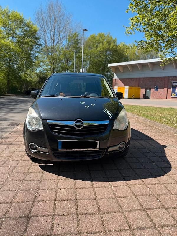 Gebraucht Opel Agila 65 PS (47 kW) 2010 Schwarz Kleinwagen