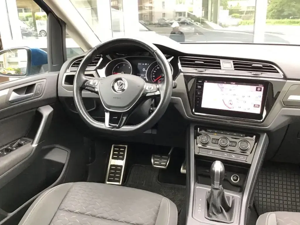 Gebraucht VW Touran Join 116 PS (85 kW) 2018 Carribean blue Van / Kleinbus