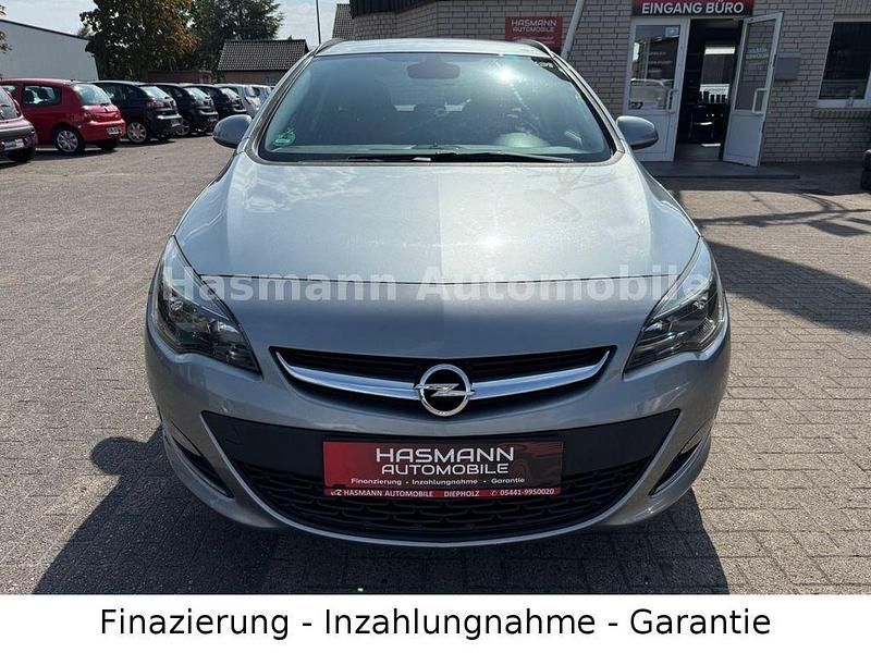 Gebraucht Opel Astra Active 165 PS (121 kW) 2013 Grau Kombi