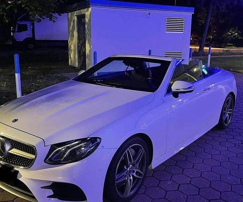 Weiß Gebraucht 2019 Mercedes E350 AMG line Cabrio | 36.000 € (Guter Preis) - Bild 1/4