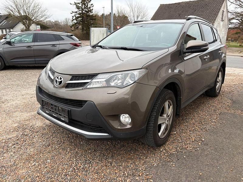 Gebraucht Toyota RAV4 T3 124 PS (91 kW) 2015 Braun SUV