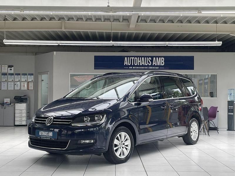 Blau Gebraucht 2016 VW Sharan Comfortline Van / Kleinbus | 16.800 € (Fairer Preis) - Bild 1/4
