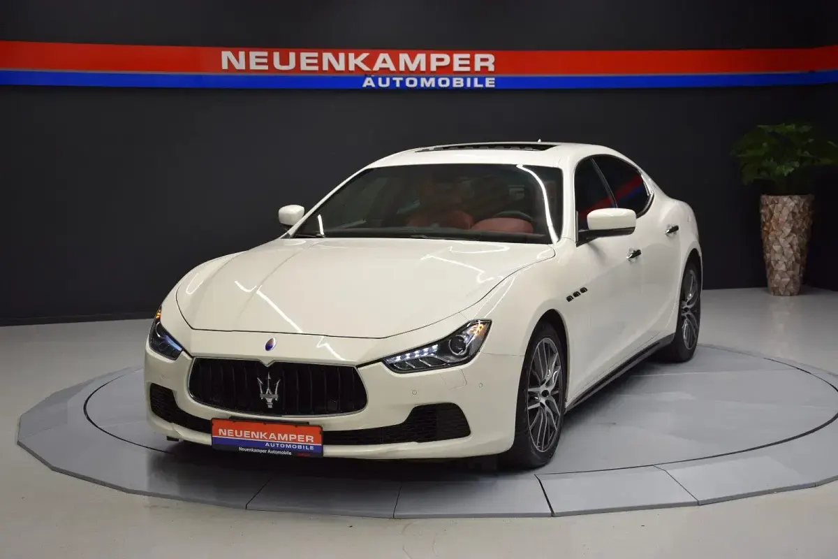 Gebraucht Maserati Ghibli 275 PS (202 kW) 2014 Weiß Limousine