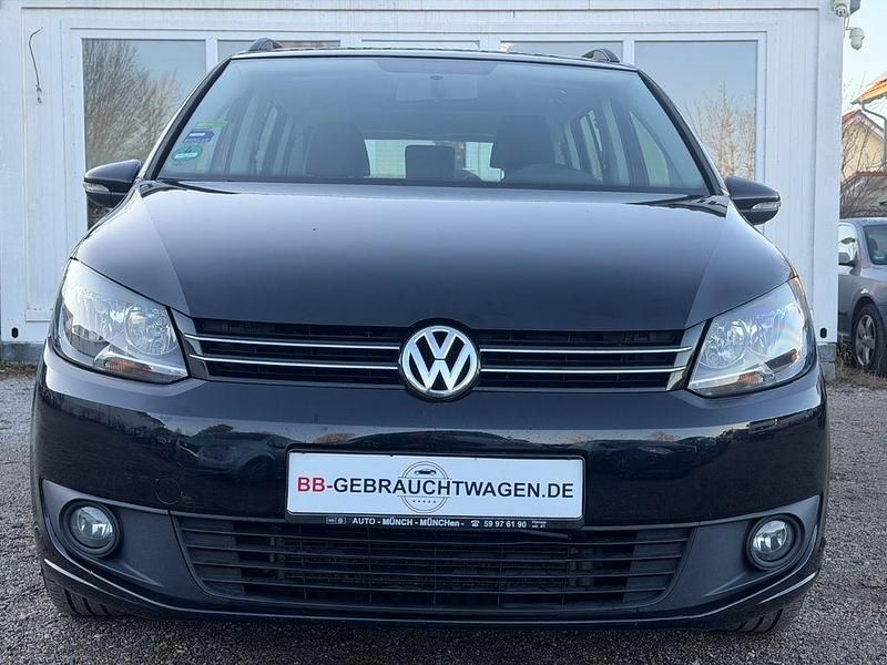 Gebraucht VW Touran Trendline 105 PS (77 kW) 2014 Schwarz Van / Kleinbus