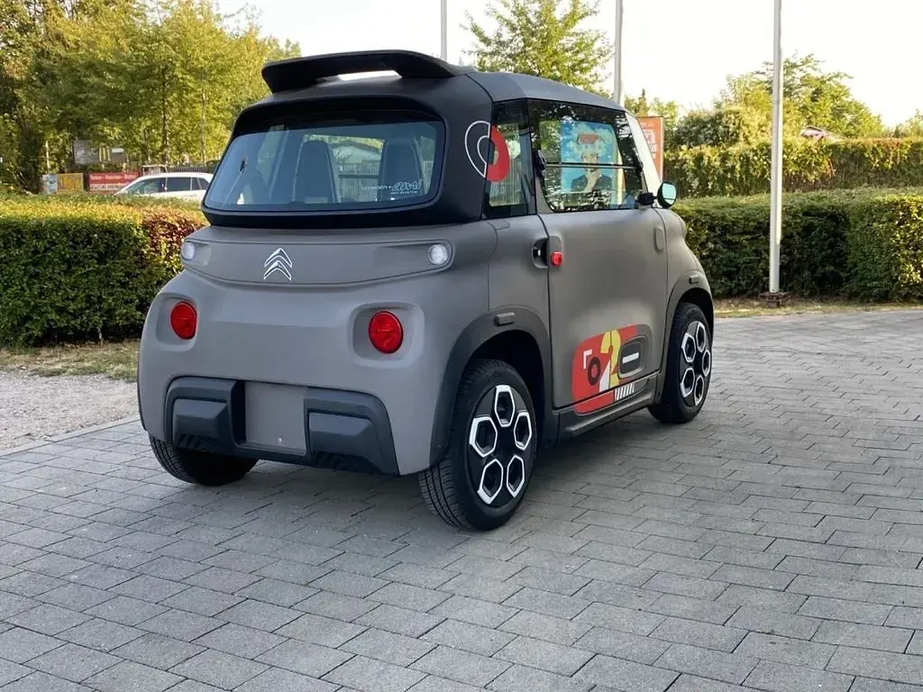 Gebraucht Citroën AMI 96 kW (131 PS) 2024 Grau Kleinwagen