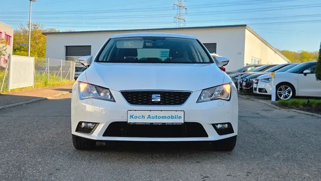 Second-hand Seat Leon Style 110 CP (80 kW) 2016 Alb Berlinǎ