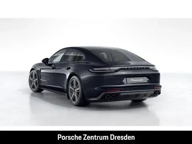 Gebraucht Porsche Panamera 330 PS (242 kW) 2022 Tiefschwarzmetallic (metallic) Limousine