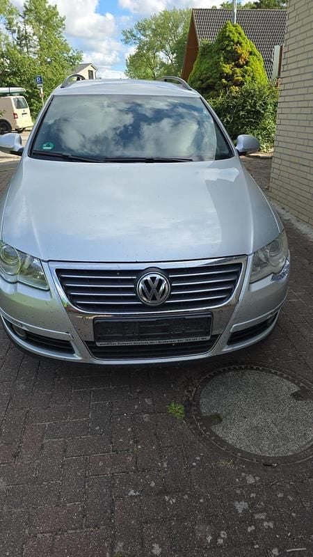 Gebraucht VW Passat 140 PS (102 kW) 2008 Silber Limousine