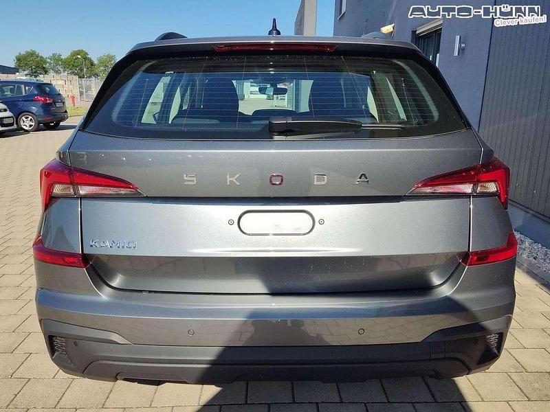 Neu Skoda Kamiq Selection 116 PS (85 kW) 2026 Graphitgrau metallic SUV