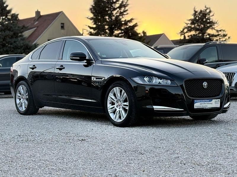 Gebraucht Jaguar XF Prestige 300 PS (220 kW) 2017 Schwarz Limousine