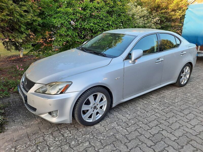 Silber Gebraucht 2006 Lexus IS250 Sport Line Limousine | 7.950 € (Guter Preis) - Bild 1/4