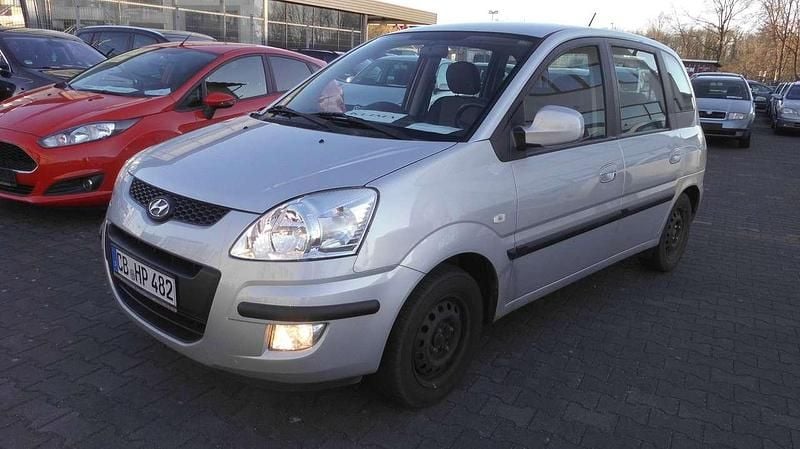 Gebraucht Hyundai Matrix Classic 103 PS (75 kW) 2009 Silber Van / Kleinbus