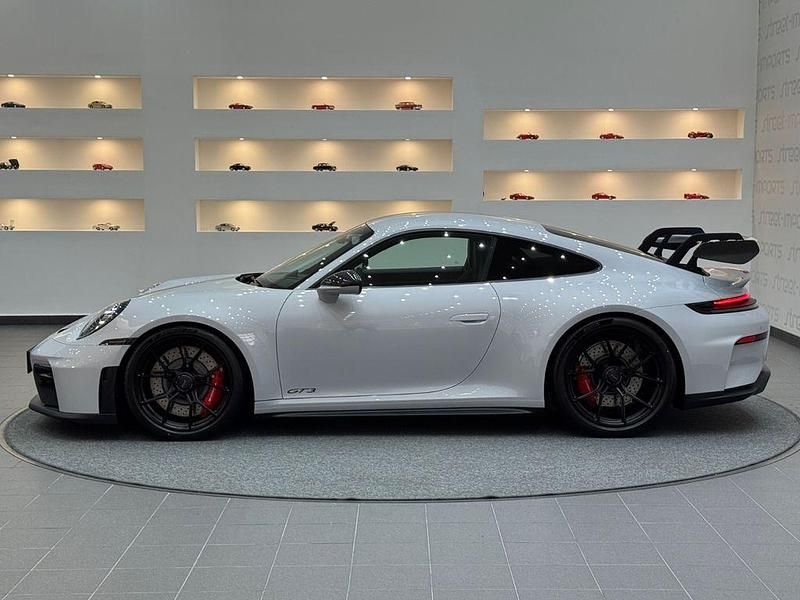 Neu Porsche 992 510 PS (375 kW) 2025 Silber