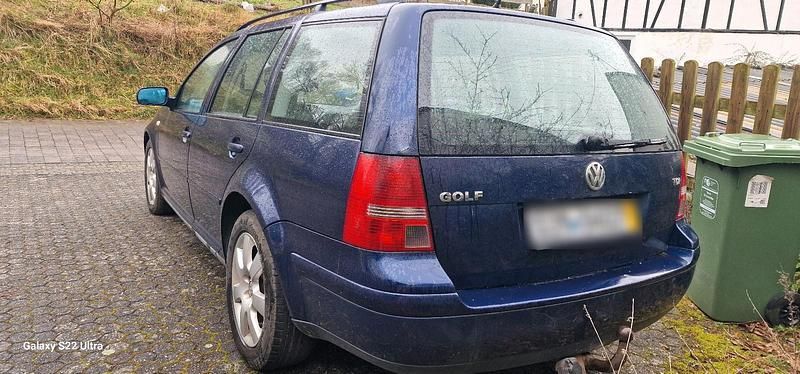Gebraucht VW Golf IV 131 PS (96 kW) 2003 Blau Kombi