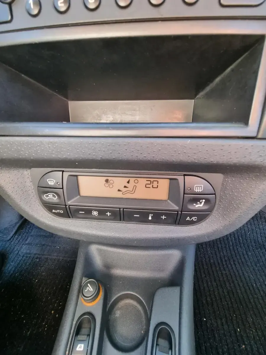Occasion Citroën C3 109 ch (80 kW) 2004 Argent Citadine