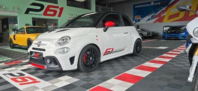 Weiß Gebraucht 2019 Abarth 595 Pista Kleinwagen | 17.999 € (Fairer Preis) - Bild 1/4