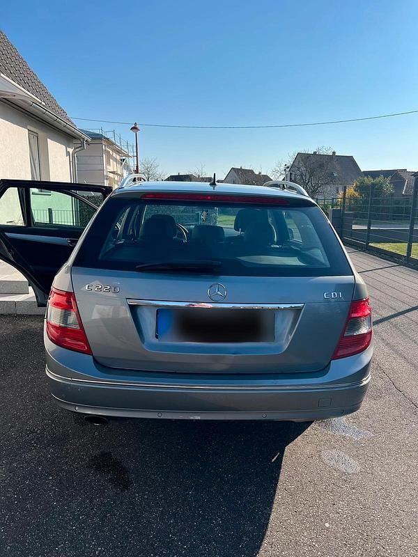 Usata Mercedes C220 170 CV (125 kW) 2009 Argento Station wagon
