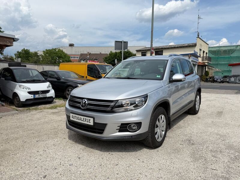 Silber Gebraucht 2013 VW Tiguan Life SUV | 13.900 € (Superpreis) - Bild 1/4