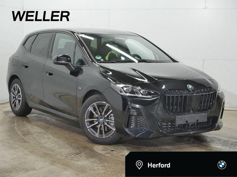 Schwarz Gebraucht 2024 BMW 216 M Sport Van / Kleinbus | 27.845 € (Fairer Preis) - Bild 1/4