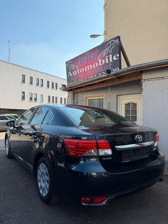 Gebraucht Toyota Avensis Sol 147 PS (108 kW) 2012 Grau Limousine