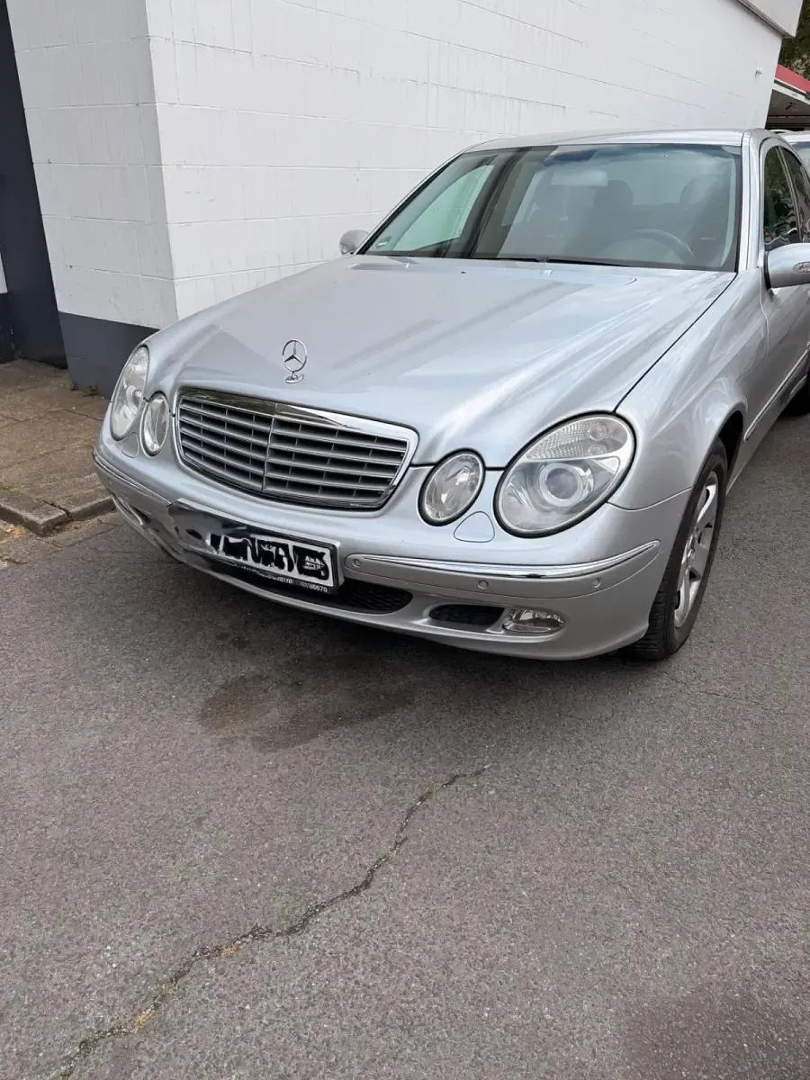 Brugt Mercedes E320 Elegance 224 HK (164 kW) 2002 Sølv Sedan
