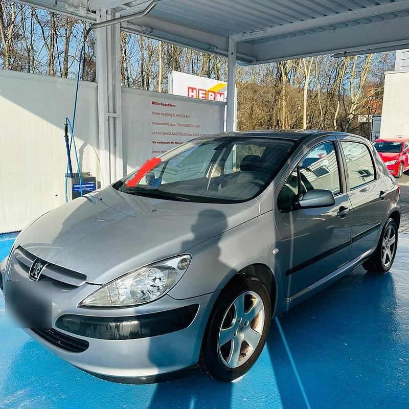 Gebraucht Peugeot 307 110 PS (80 kW) 2001 Silber Kleinwagen