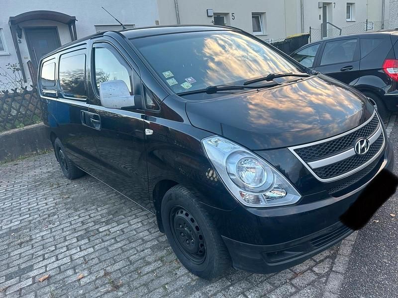 Gebraucht Hyundai H-1 110 PS (80 kW) 2009 Schwarz Van / Kleinbus