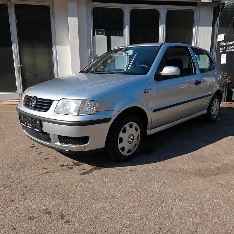 Gebraucht VW Polo 60 PS (44 kW) 2001 Silber Kleinwagen
