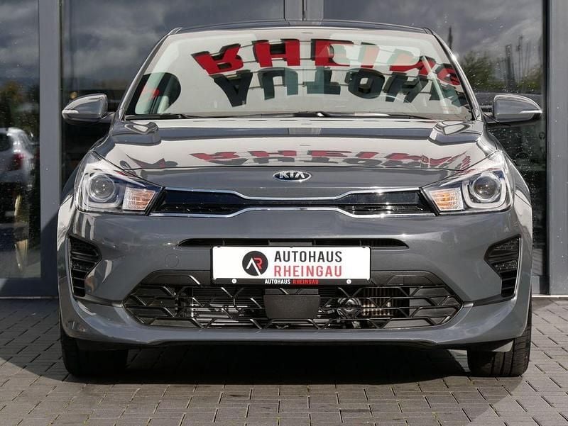 Gebraucht Kia Rio Vision 101 PS (74 kW) 2020 Silber Limousine