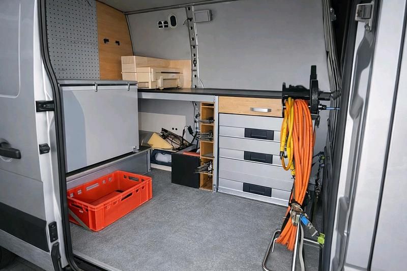 Gebraucht Opel Movano 130 PS (95 kW) 2017 Silber Van / Kleinbus