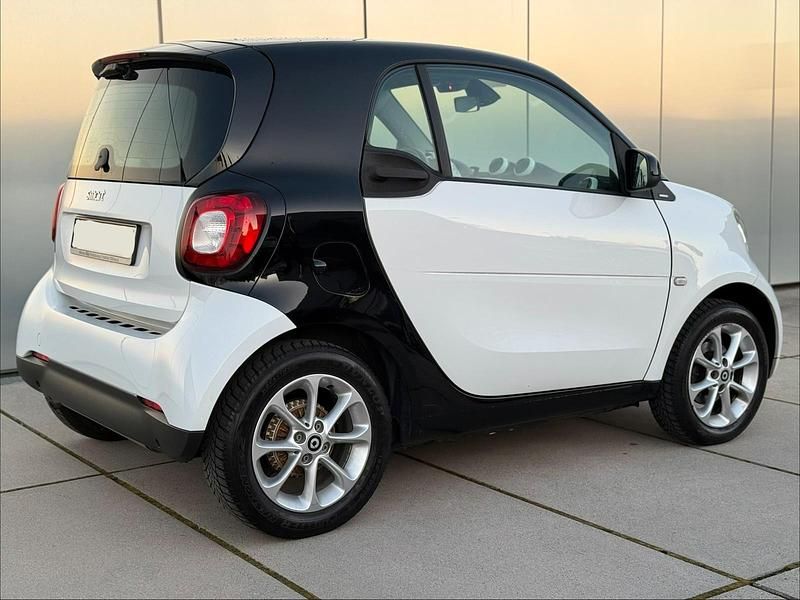 Gebraucht Smart ForTwo Coupé 71 PS (52 kW) 2015 Weiß Coupé