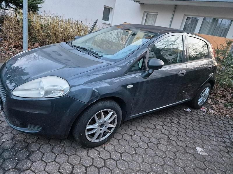 Grau Gebraucht 2007 Fiat Punto Kleinwagen | 2.899 € - Bild 1/4