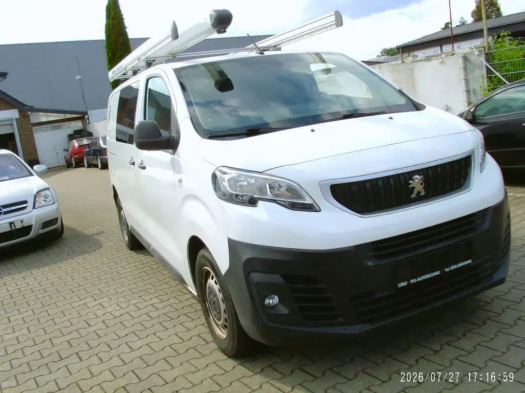 Gebraucht Peugeot Expert Premium 122 PS (89 kW) 2020 Weiß Van